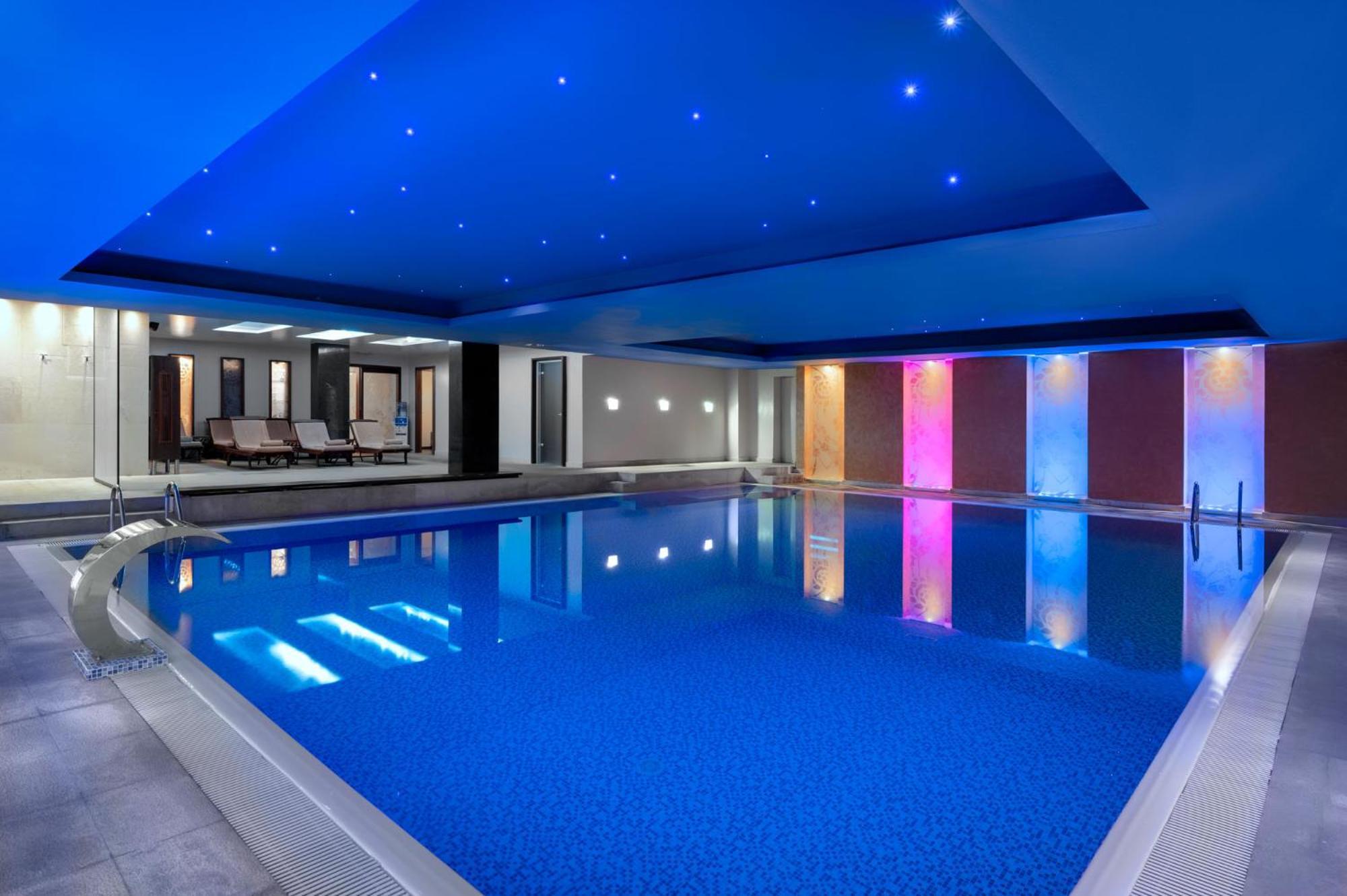 Movenpick Hotel Сараево Экстерьер фото