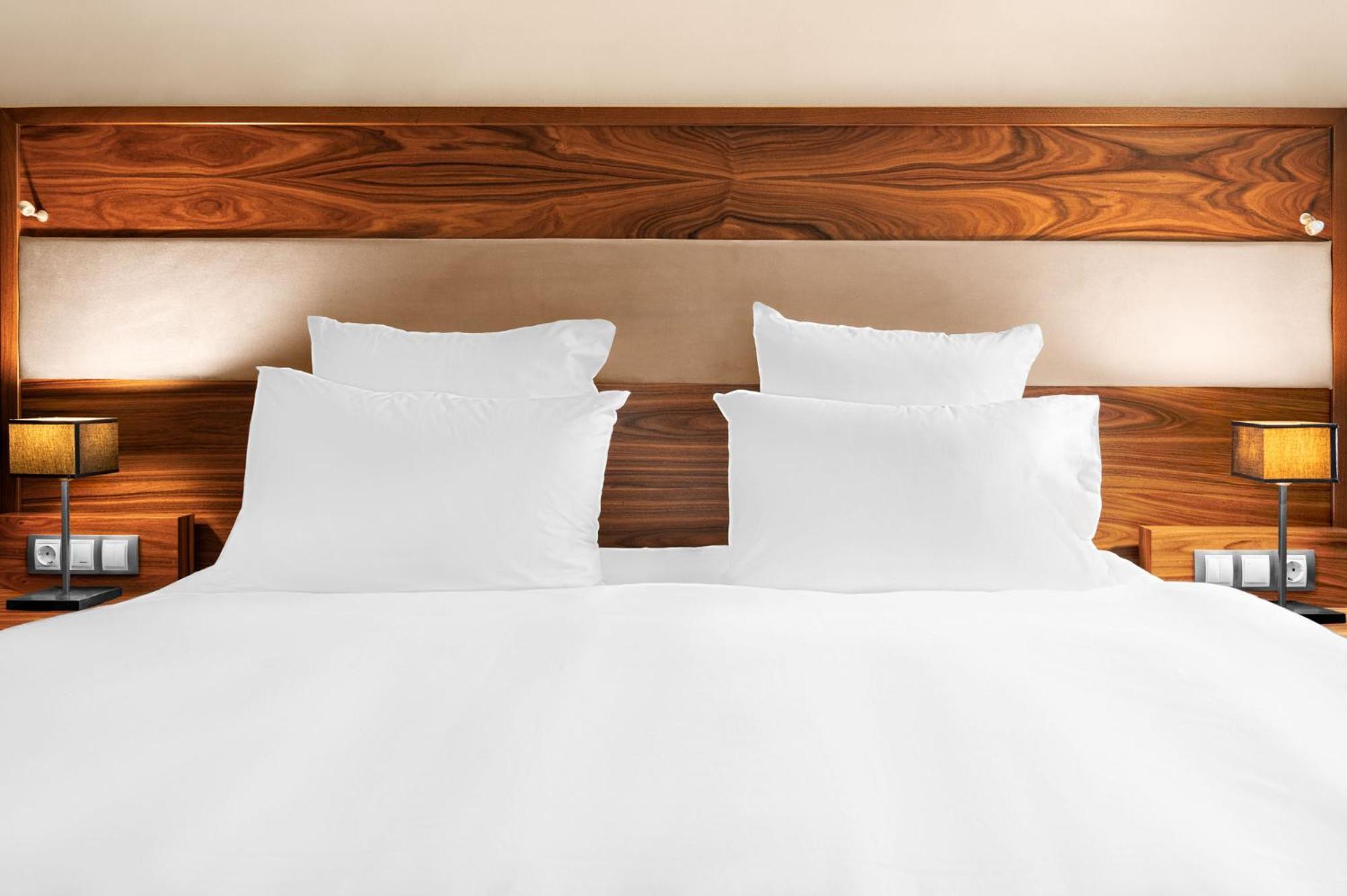 Movenpick Hotel Сараево Экстерьер фото
