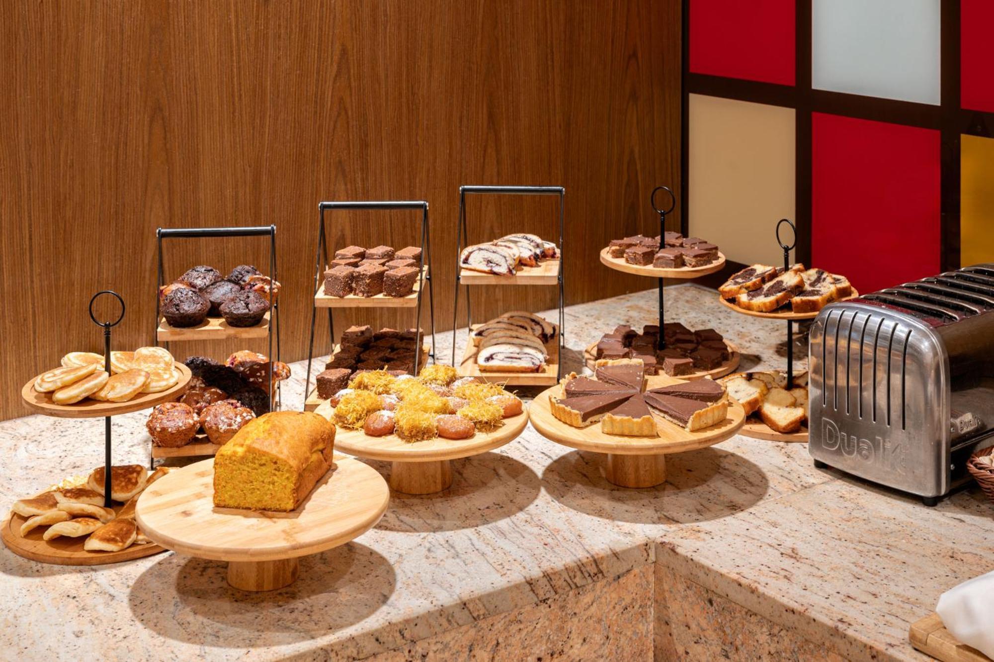 Movenpick Hotel Сараево Экстерьер фото