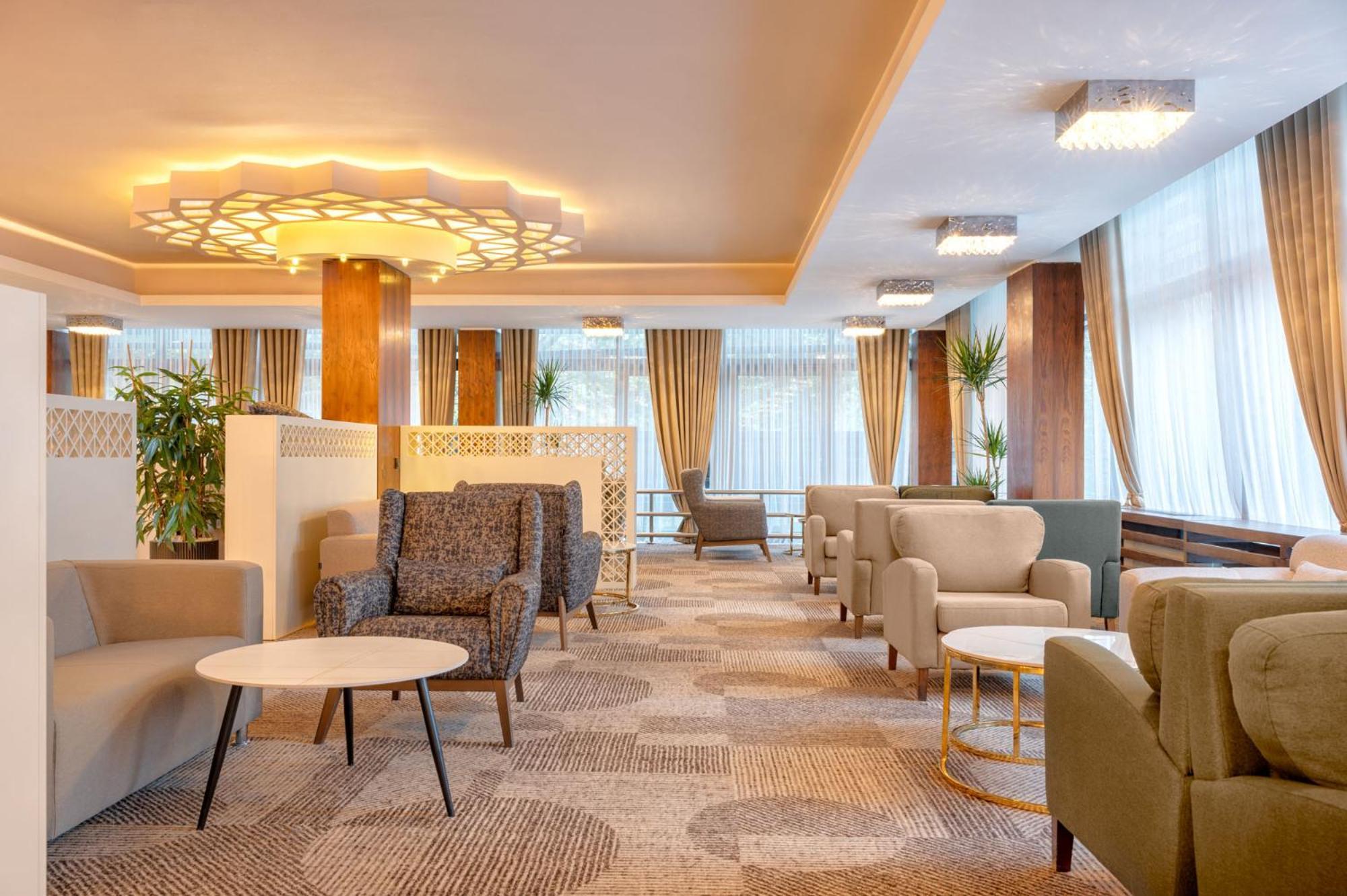 Movenpick Hotel Сараево Экстерьер фото