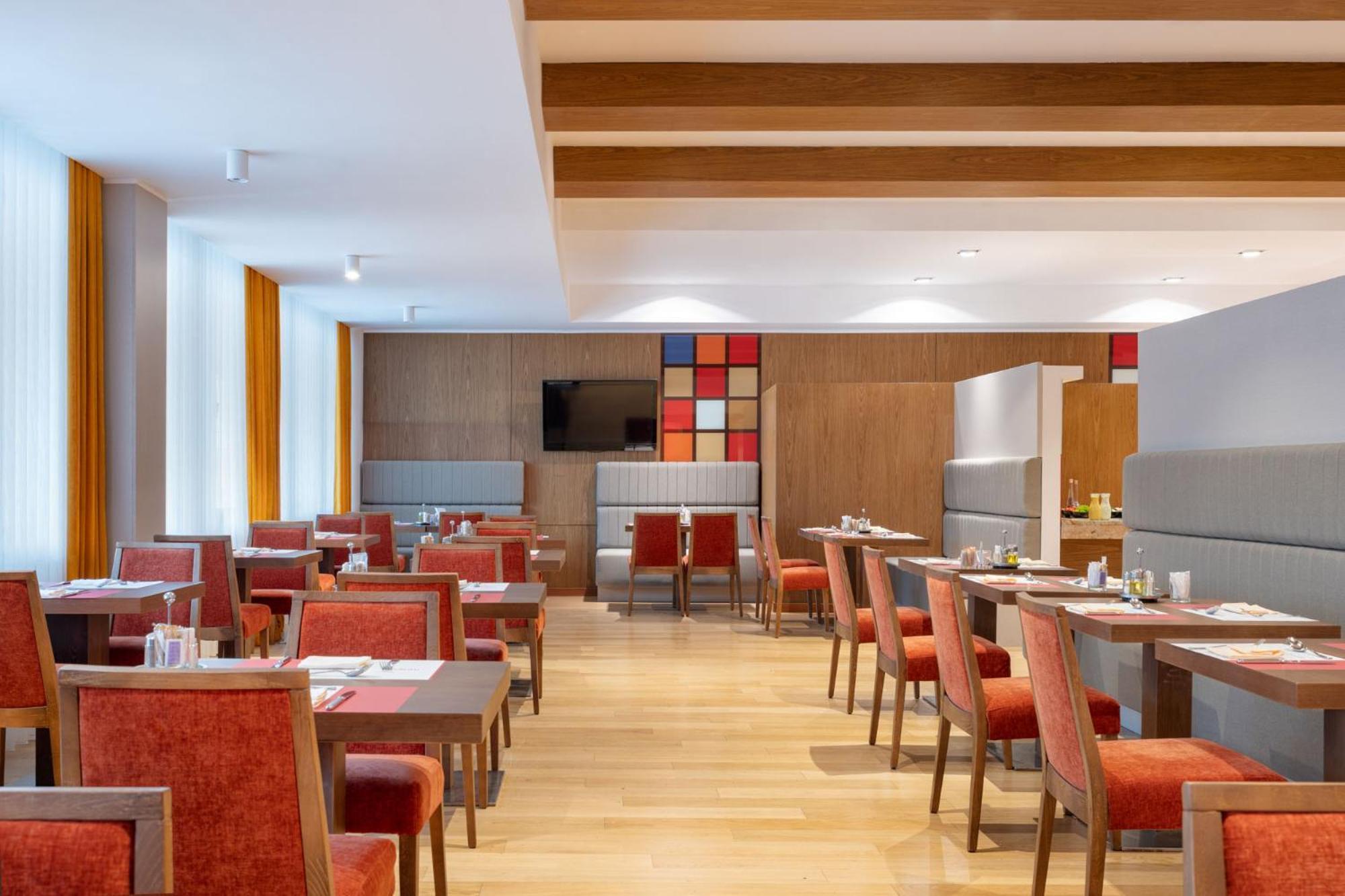 Movenpick Hotel Сараево Экстерьер фото