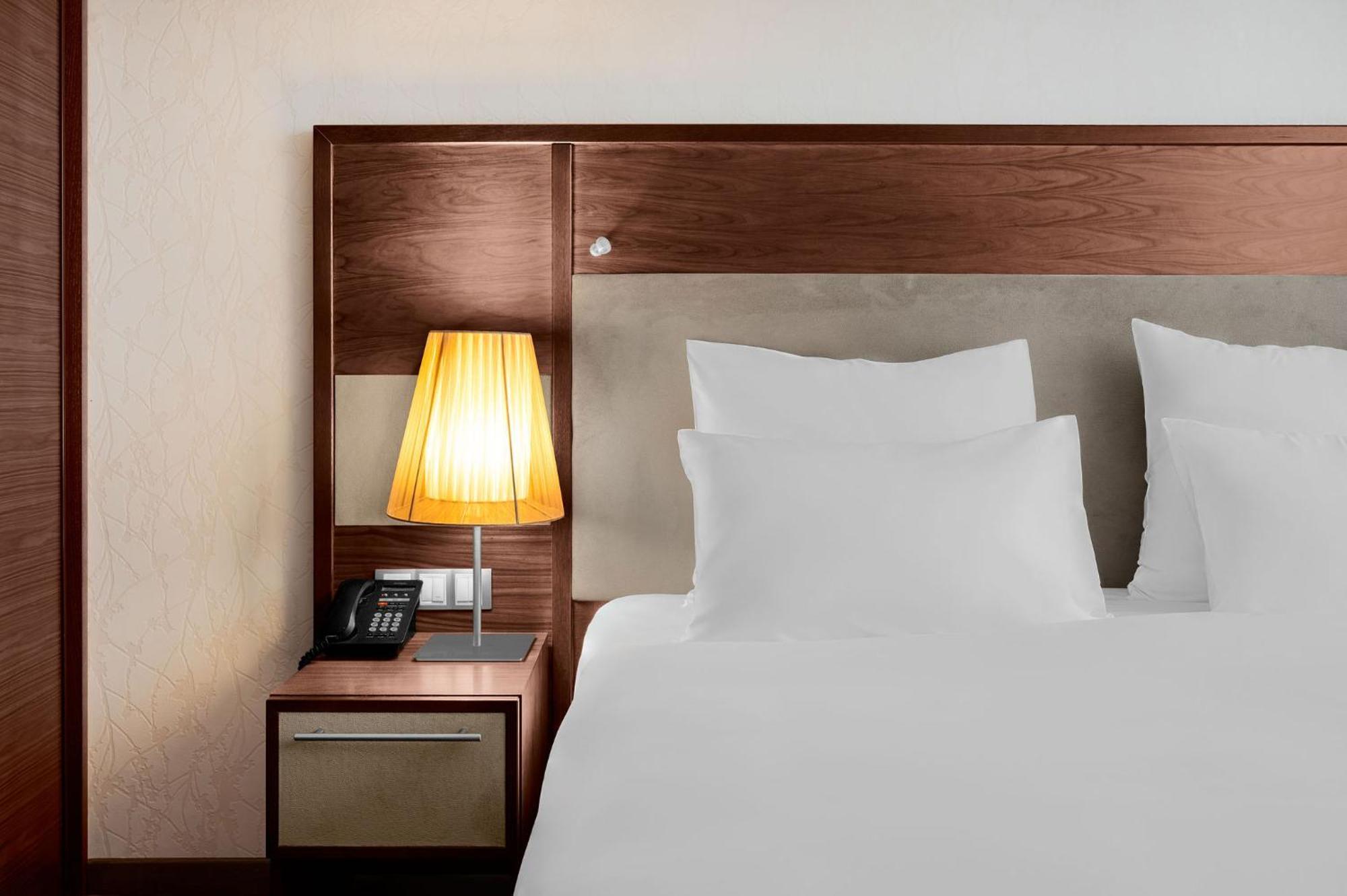 Movenpick Hotel Сараево Экстерьер фото