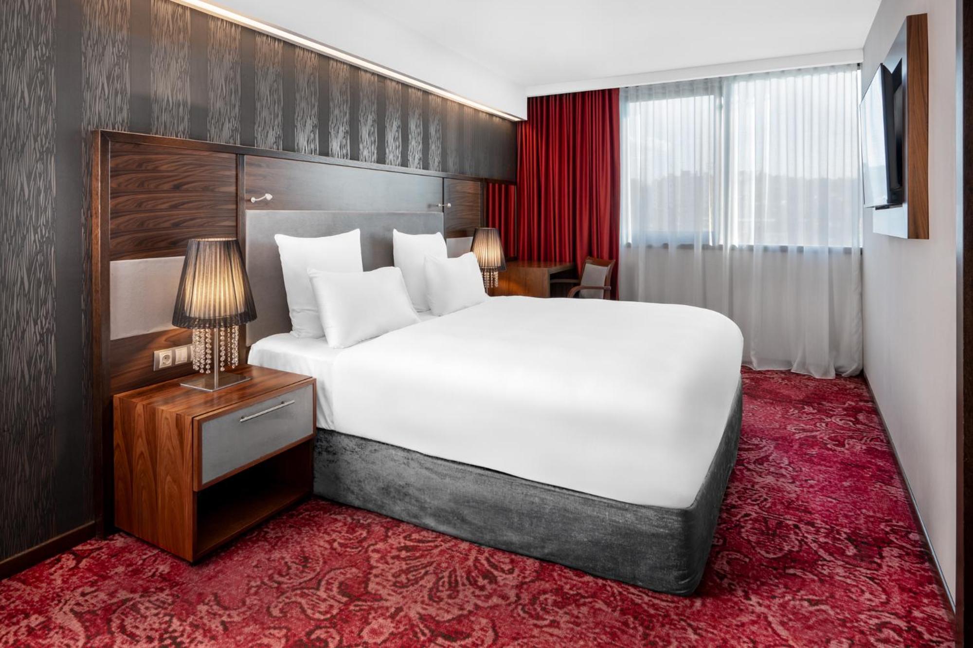 Movenpick Hotel Сараево Экстерьер фото